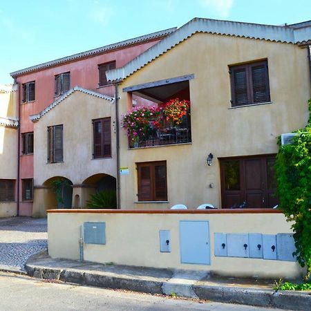 Casa Vacanza Porto Frailis Gia Porto Frailis B&B Àrbatax Εξωτερικό φωτογραφία