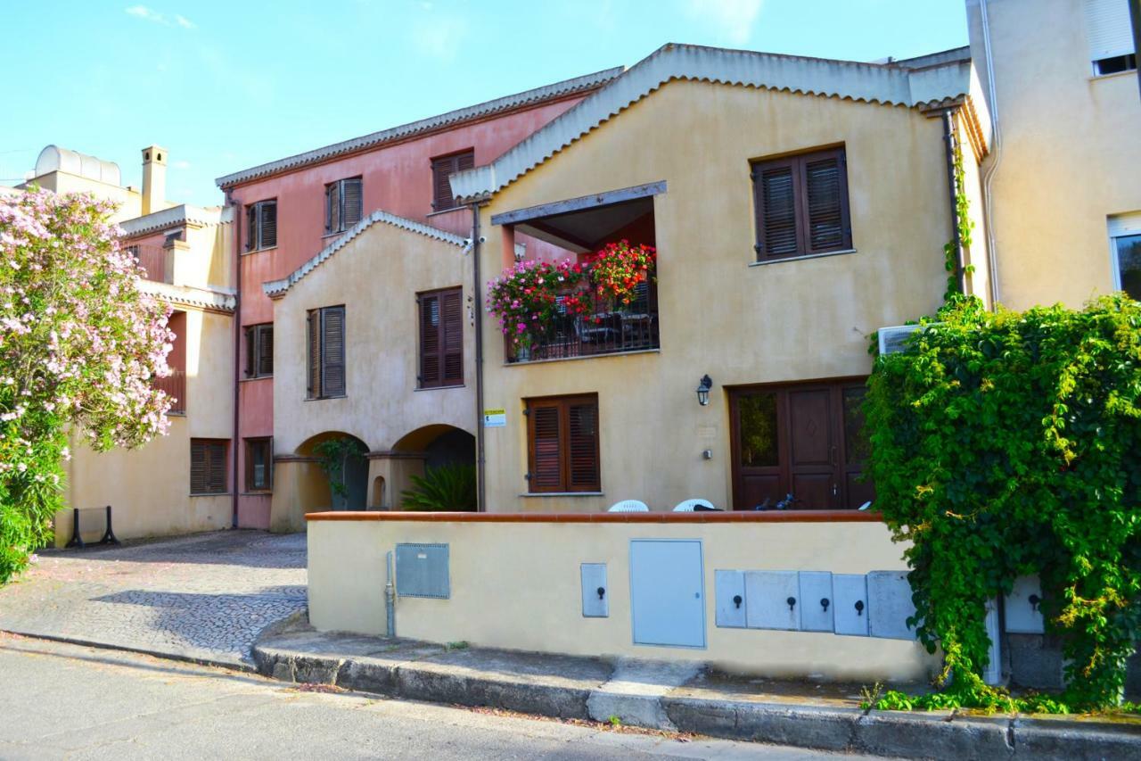 Casa Vacanza Porto Frailis Gia Porto Frailis B&B Àrbatax Εξωτερικό φωτογραφία