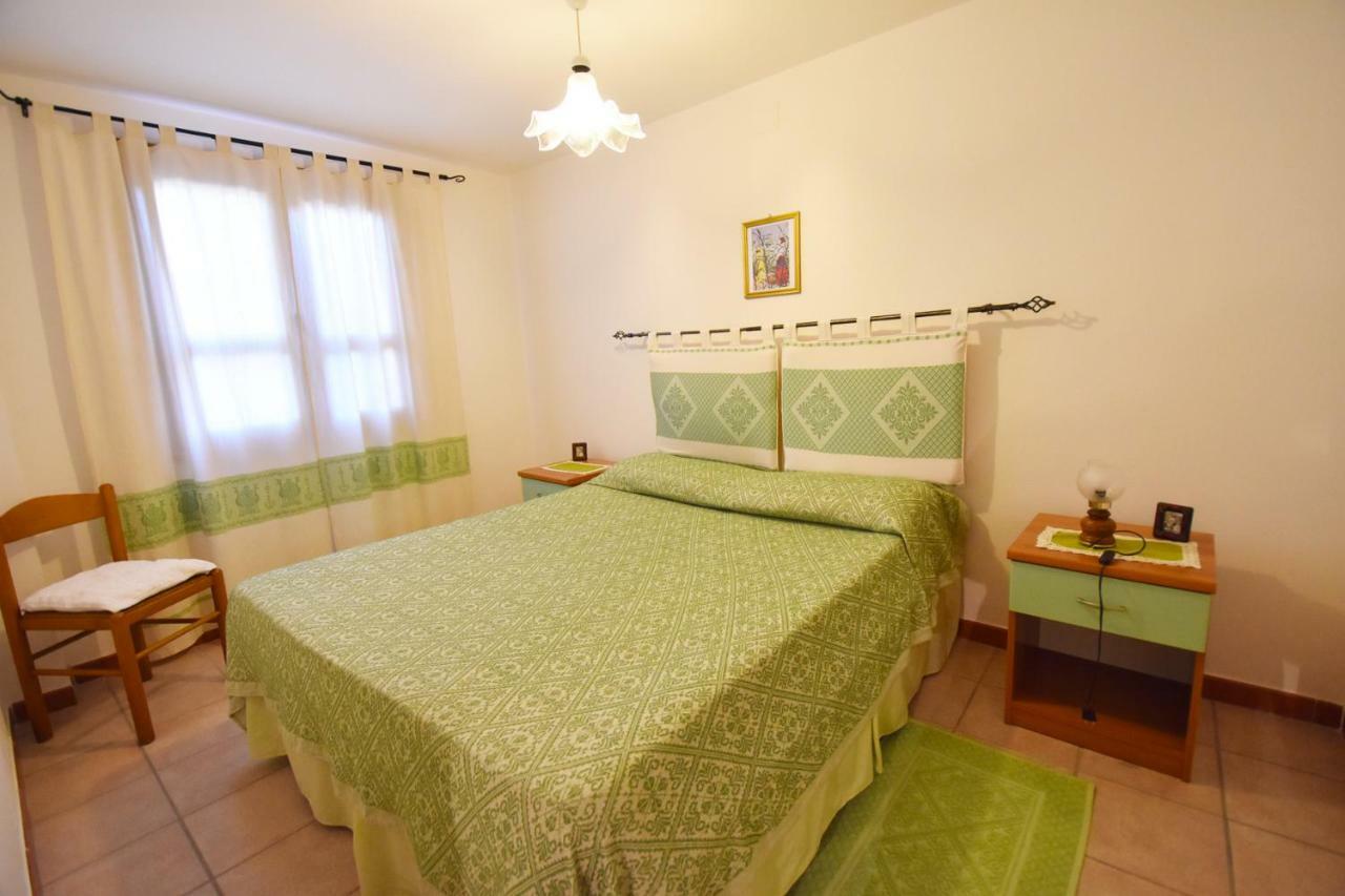 Casa Vacanza Porto Frailis Gia Porto Frailis B&B Àrbatax Εξωτερικό φωτογραφία